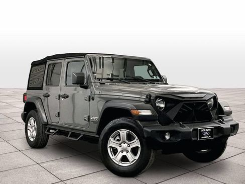 Used 2019 Jeep Wrangler Unlimited Sport S AWD/4WD image 2