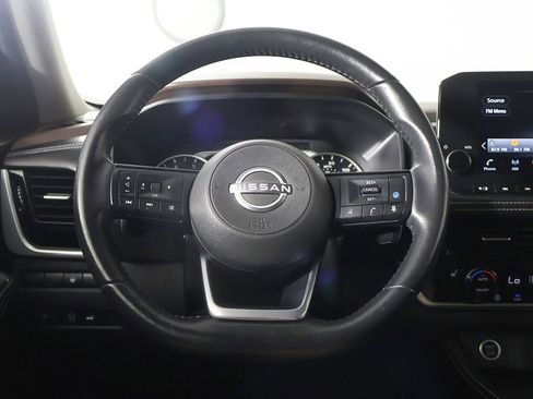 Used 2023 Nissan Rogue SL AWD/4WD image 36