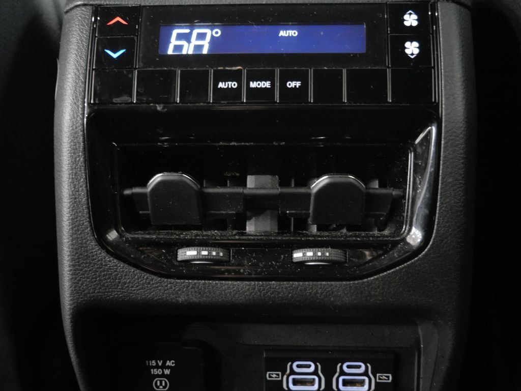 Used 2023 Jeep Grand Cherokee L Laredo AWD/4WD image 23
