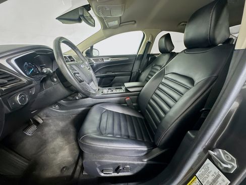 Used 2020 Ford Fusion SEL FWD image 13