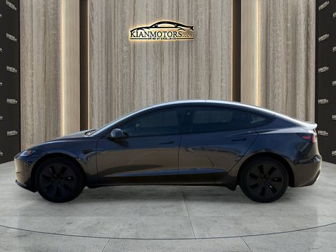 Used 2025 Tesla Model 3 Long Range image 9