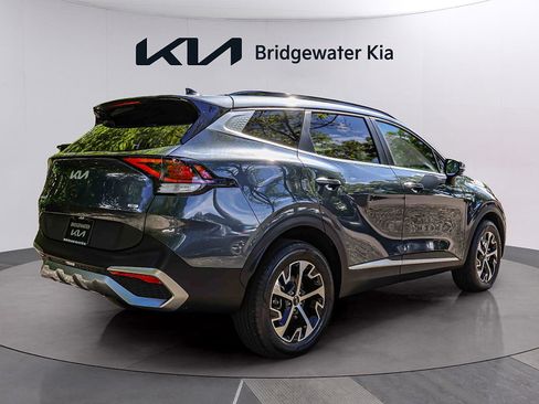 Certified 2025 Kia Sportage EX w/ EX Premium Package AWD/4WD image 6