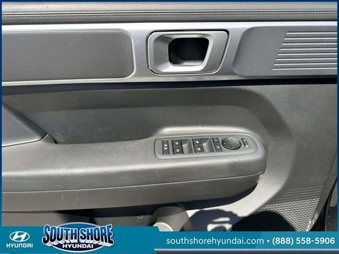 Used 2024 Hyundai Santa Fe SE AWD/4WD image 18