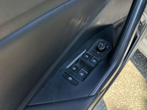 Used 2024 Volkswagen Jetta Sport image 13