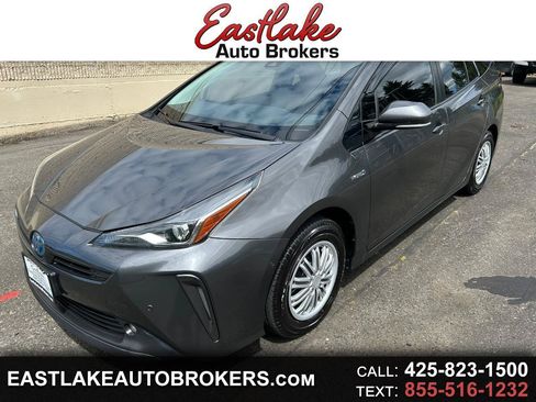 Used 2019 Toyota Prius XLE AWD/4WD image 1