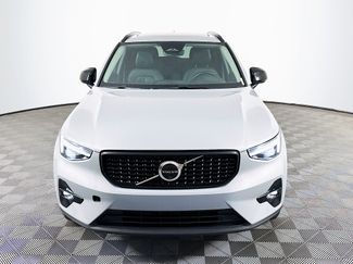 Used 2026 Volvo XC40 B5 Plus AWD/4WD video 2