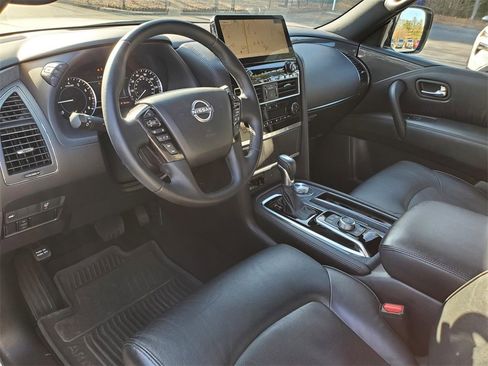 Certified 2022 Nissan Armada SL w/ Midnight Edition Package image 17