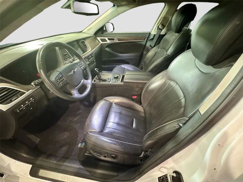 Used 2017 Genesis G80 3.8 w/ Option Group 03 image 11