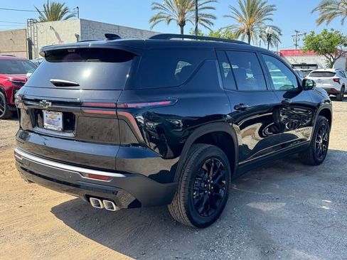 New 2026 Chevrolet Traverse LT w/ Midnight/Sport Edition FWD image 5