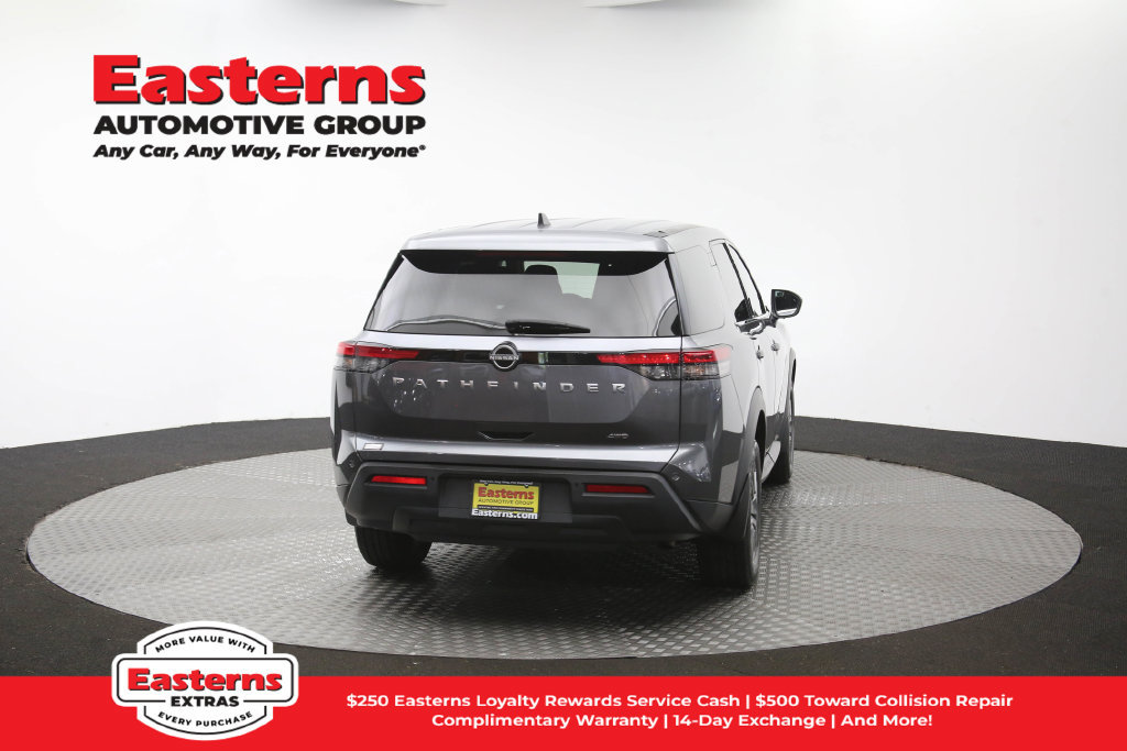 Used 2024 Nissan Pathfinder S AWD/4WD image 41