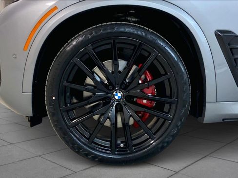 New 2026 BMW X5 xDrive40i w/ Executive Package image 11