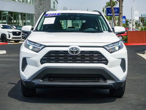 Used 2025 Toyota RAV4 XLE image 2