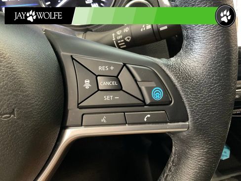 Used 2020 Nissan Rogue SV w/ Premium Package FWD image 13