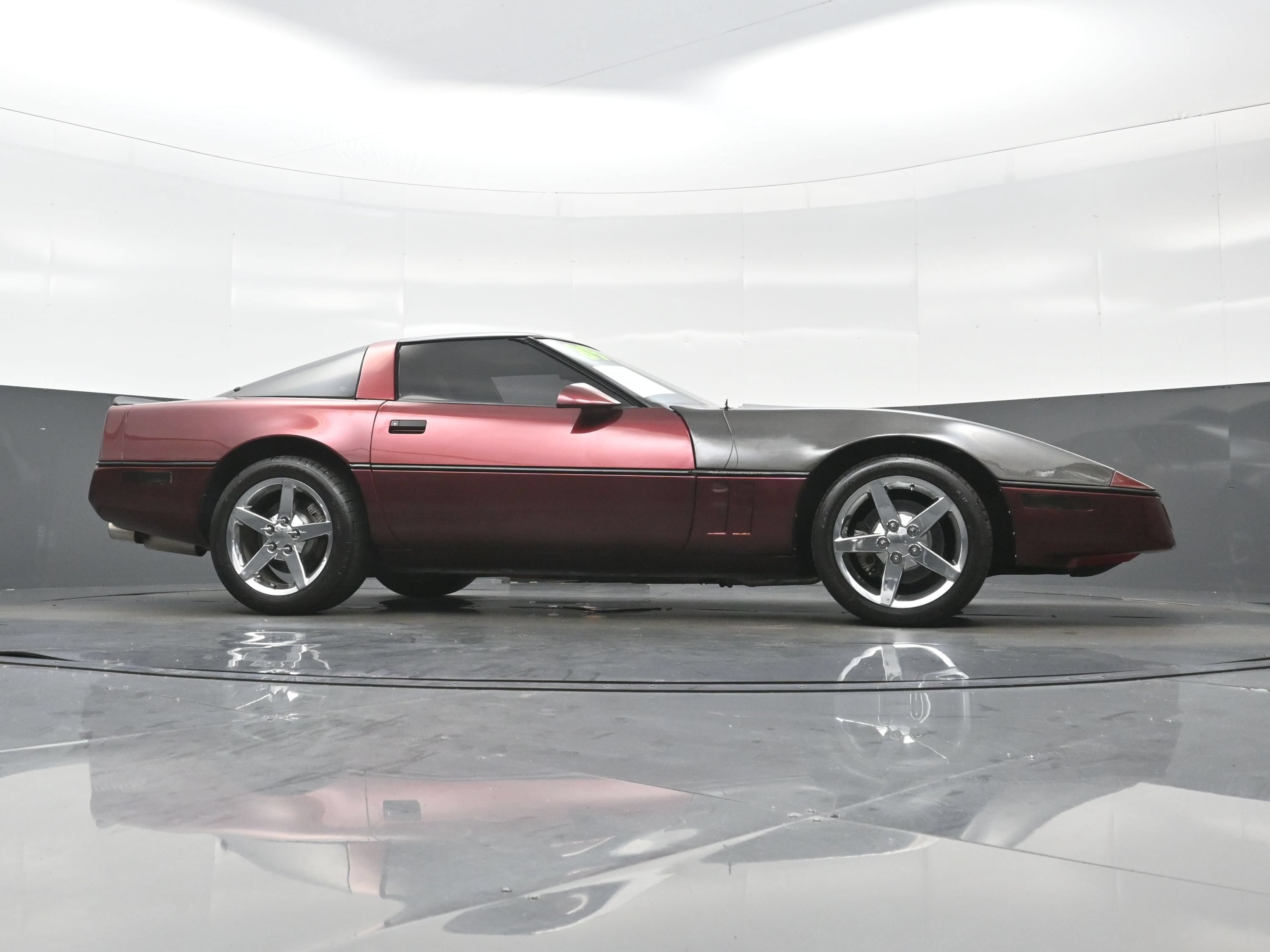 Used 1989 Chevrolet Corvette Coupe RWD image 28