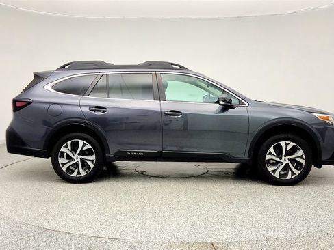 Used 2022 Subaru Outback Limited AWD/4WD image 4