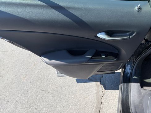 Used 2021 Lexus UX 200 FWD image 24