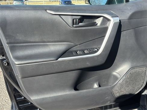 Used 2024 Toyota RAV4 LE image 17