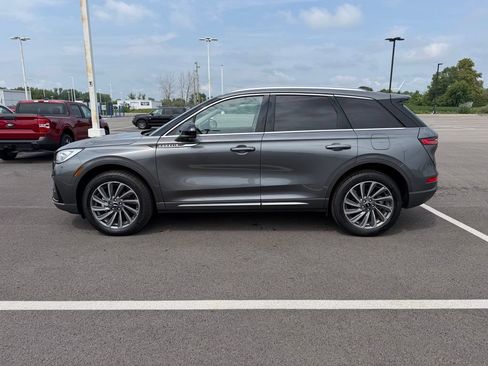 Used 2023 Lincoln Corsair Reserve AWD/4WD image 7