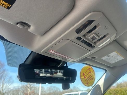 Used 2022 Toyota Highlander Platinum image 30