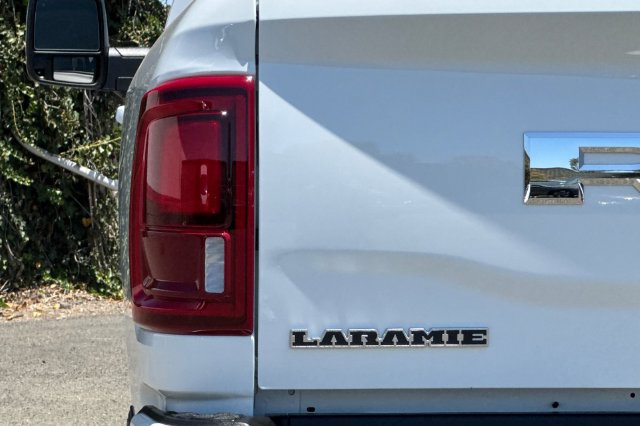 Used 2025 RAM 2500 Laramie AWD/4WD image 26