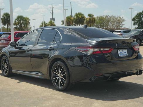 Used 2023 Toyota Camry SE FWD image 4
