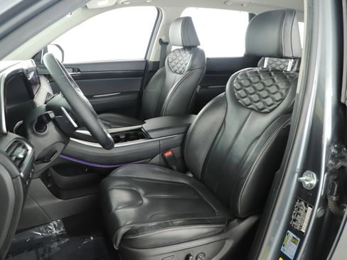 Used 2021 Hyundai Palisade Limited image 11