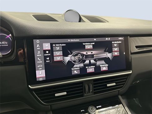 Used 2021 Porsche Cayenne image 21