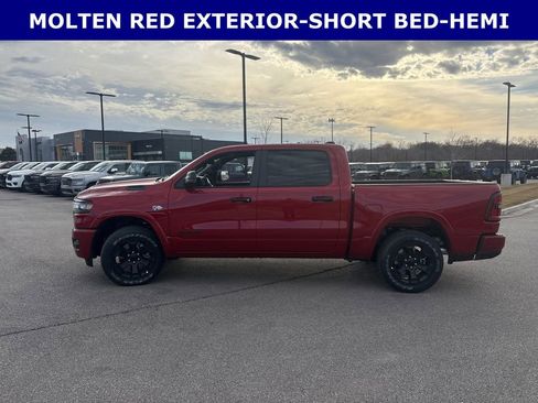 Used 2026 RAM 1500 4x4 Crew Cab image 5