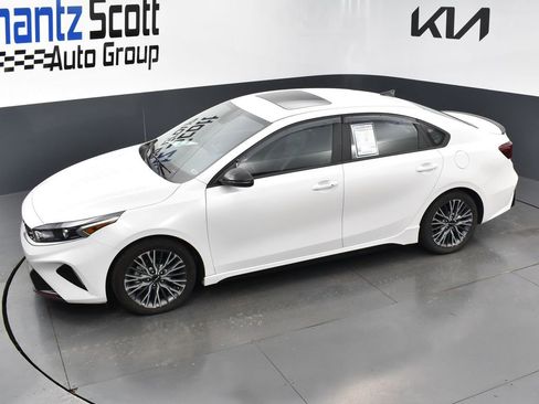 Used 2022 Kia Forte GT-Line w/ GT-Line Premium Package image 10