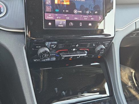 New 2025 Jeep Grand Cherokee Altitude RWD image 35
