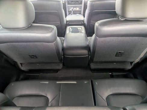 Certified 2024 Nissan Armada SL w/ Midnight Edition Package AWD/4WD image 39