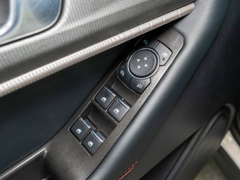 Used 2025 Ford Explorer ST AWD/4WD image 15