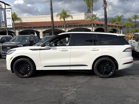 Used 2025 Lincoln Aviator Reserve w/ Equipment Group 201A image 5
