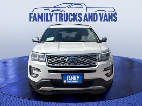Used 2017 Ford Explorer Platinum AWD/4WD image 8