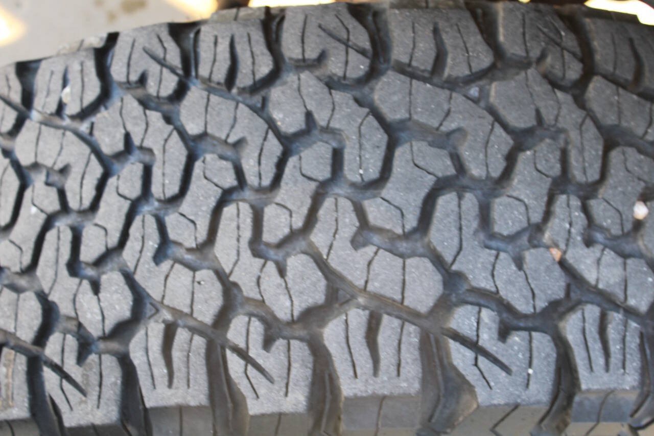 Used 2011 Jeep Wrangler Sport AWD/4WD image 16