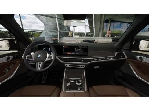 New 2026 BMW X7 M60i image 10