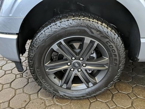 Used 2021 Ford F150 Lariat image 9