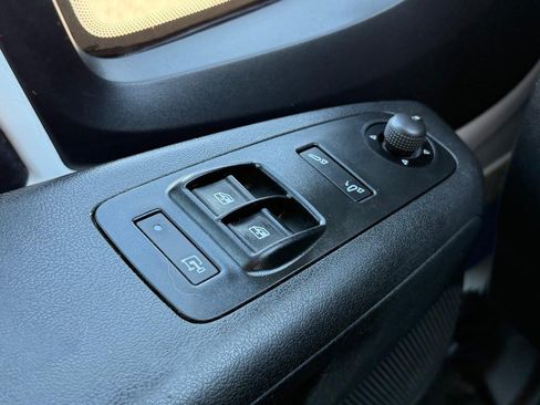Used 2023 RAM ProMaster 2500 FWD image 63