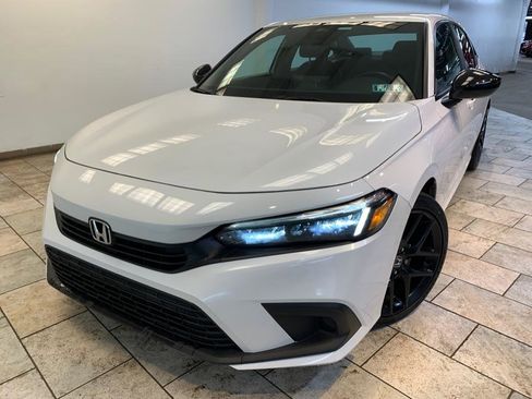 Used 2022 Honda Civic Sport image 1