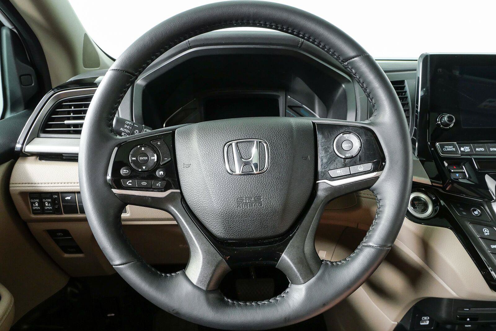 Used 2024 Honda Odyssey Touring image 9