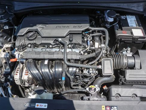 Certified 2023 Hyundai Elantra SE FWD image 35