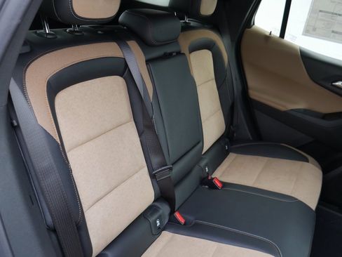 New 2026 Chevrolet Equinox ACTIV w/ Convenience Package III image 24