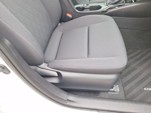 Used 2026 Toyota Corolla LE FWD image 33
