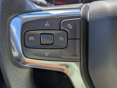 Used 2025 Chevrolet Blazer LT AWD/4WD image 19