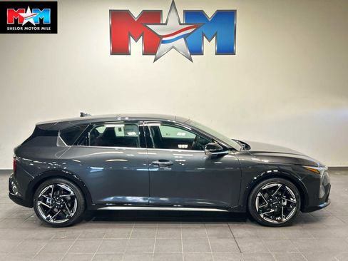 New 2026 Kia K4 GT-Line image 1