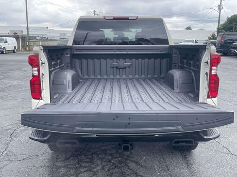 New 2026 Chevrolet Silverado 1500 Custom Trail Boss w/ Dark Appearance Package image 3