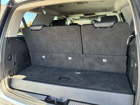 Used 2020 Chevrolet Tahoe LT image 21