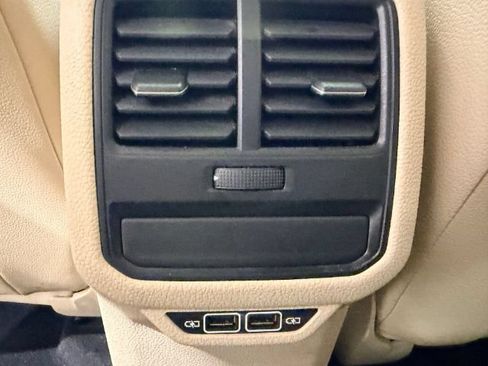 Used 2019 Volkswagen Passat 2.0T Wolfsburg w/ Wheels & Sunroof Package FWD image 34