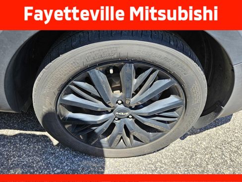Used 2022 Kia Telluride SX w/ SX Prestige Package AWD/4WD image 9