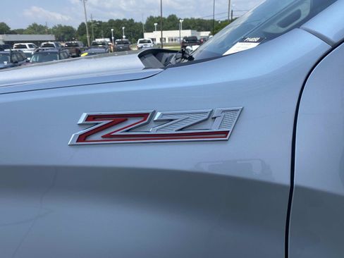 Used 2020 Chevrolet Silverado 1500 LT Trail Boss w/ Bed Protection Package AWD/4WD image 12